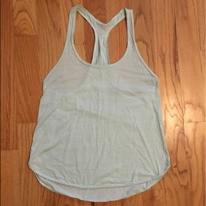 🍋LULULEMON🍋 Pale Mint Green 105 degree singlet